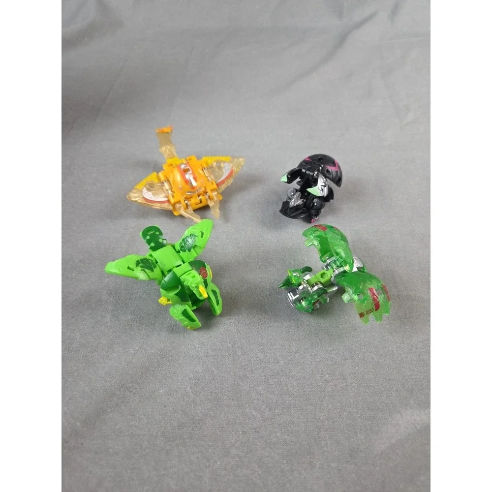 BAKUGAN EVOLUTIONS Battle Strike 4 Pack Blitz Fox, Stinger, Collossus,‎ Pegatrix